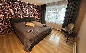 3 Rooms Apartment In Center